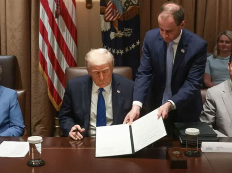 entro-en-vigor-nuevo-veto-de-trump-para-entrada-a-estados-unidos