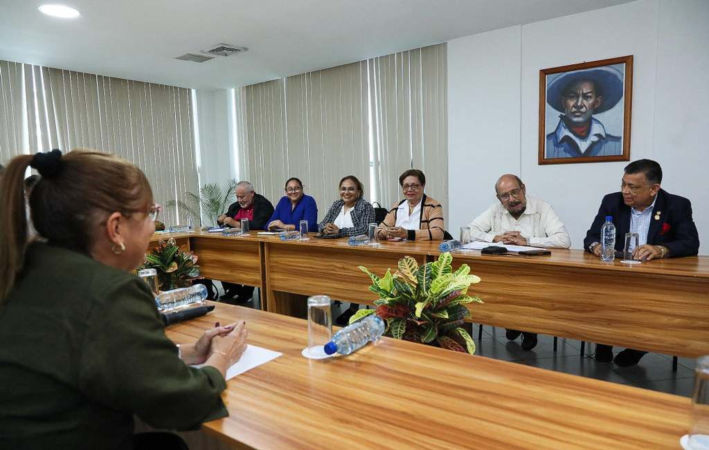 embajadora-cubana-en-nicaragua-agradecio-apoyo-a-lucha-contra-bloqueo