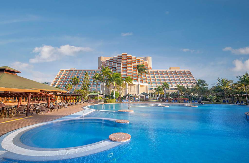 encomian-desde-portugal-desempeno-de-hotel-blau-varadero