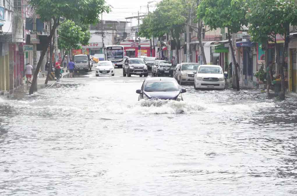 ascienden-a-42-los-muertos-por-lluvias-en-ecuador