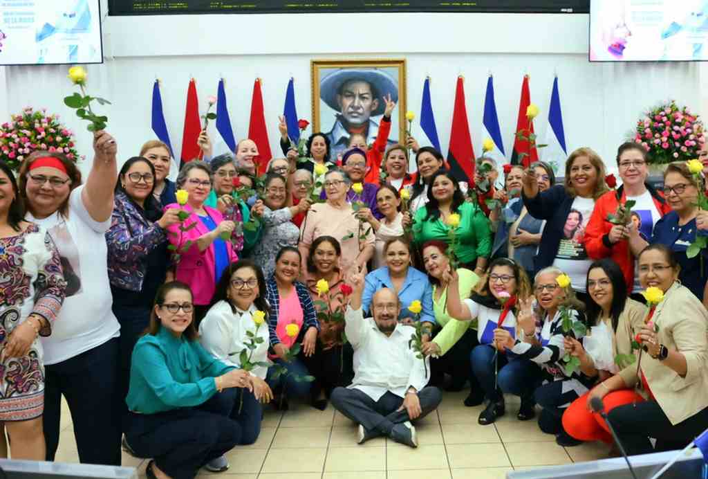 diputadas-destacan-rol-de-la-mujer-nicaraguense