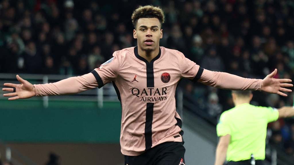 psg-acaricia-titulo-en-futbol-frances-con-goleada-en-saint-etienne