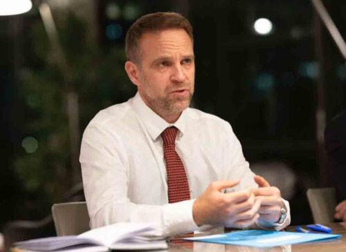 gobierno-e-industrias-de-francia-abordan-riposta-a-aranceles