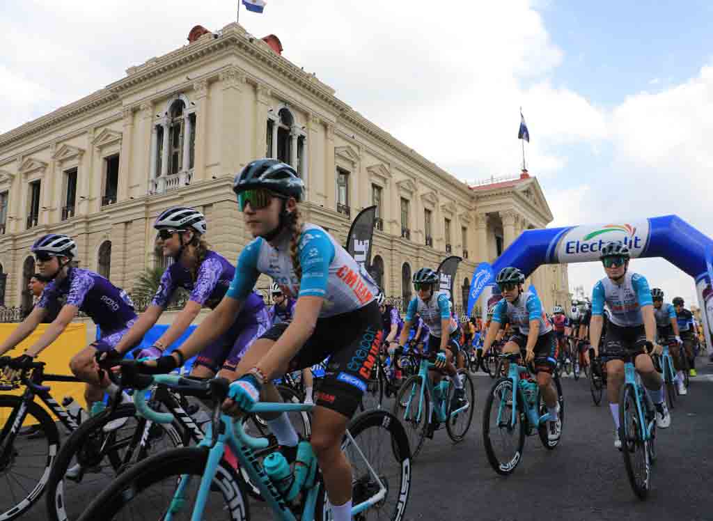 comienza-fiesta-del-pedal-en-el-salvador