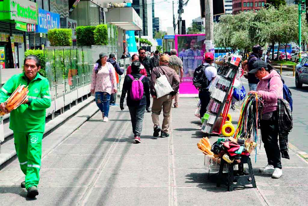 la-informalidad-domina-el-mercado-laboral-en-ecuador