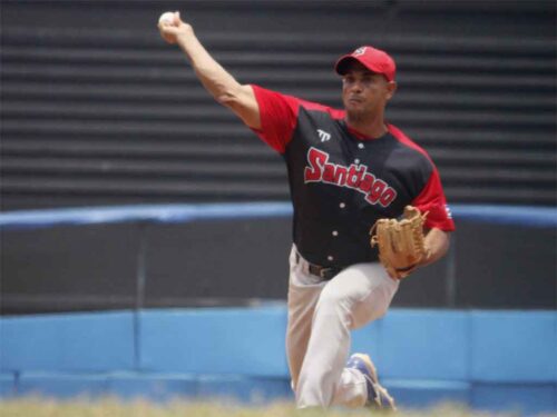 beisbol-cubano-avispas-buscan-un-cupo-en-semifinales
