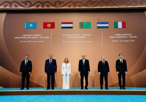 meloni-afianzo-en-cumbre-italia-asia-central-vinculos-con-esa-region