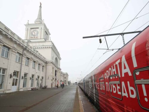 el-tren-de-la-victoria-llega-a-lugansk-por-primera-vez