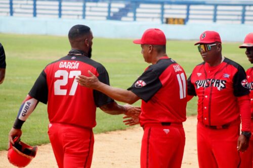 beisbol-cubano-avispas-se-acercan-a-la-postemporada