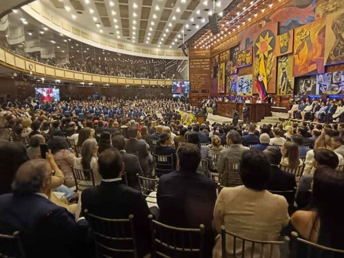 revolucion-ciudadana-rechaza-investidura-de-noboa-en-ecuador