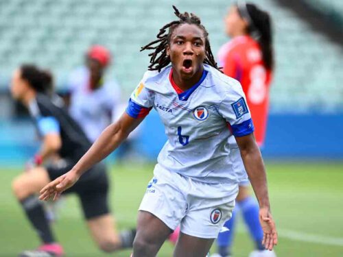futbolista-de-haiti-seleccionada-mejor-jugadora-de-europa