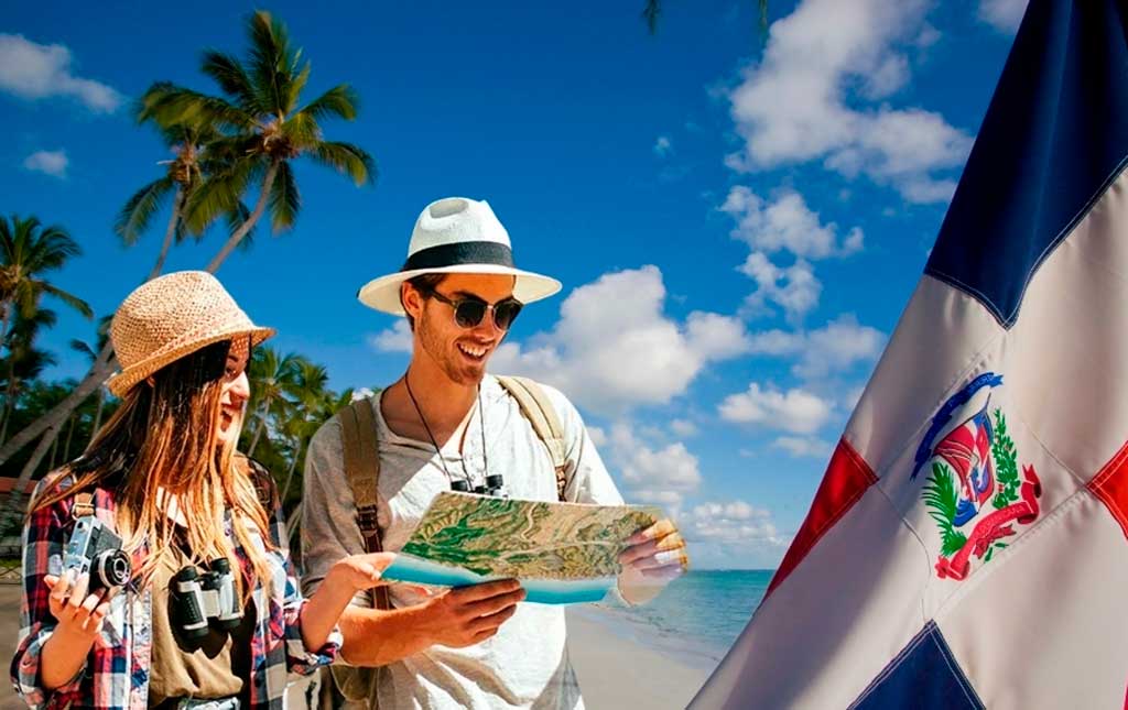 gobierno-dominicano-aumenta-salario-minimo-en-el-sector-del-turismo