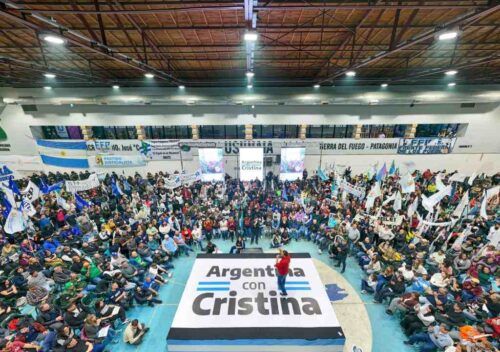 prosigue-apoyo-publico-a-cristina-fernandez-en-argentina