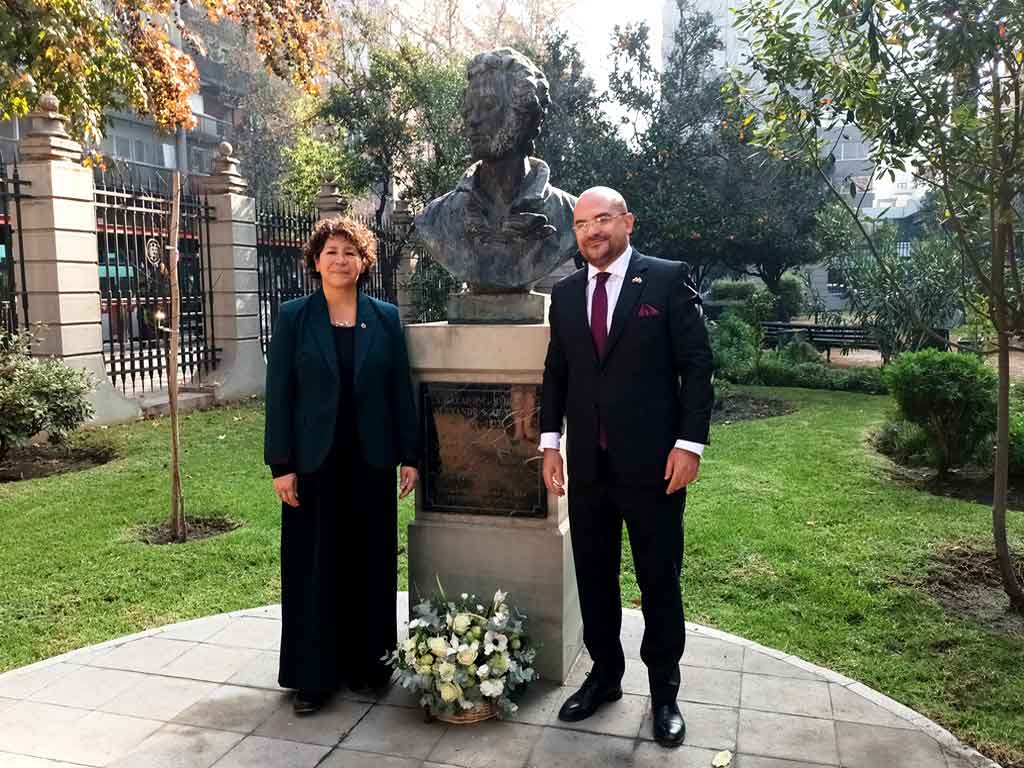 celebran-en-la-biblioteca-nacional-de-chile-el-dia-de-la-lengua-rusa