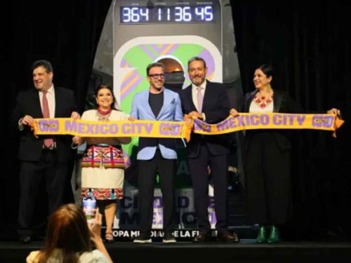 mexico-devela-reloj-con-cuenta-regresiva-hacia-el-mundial-de-futbol