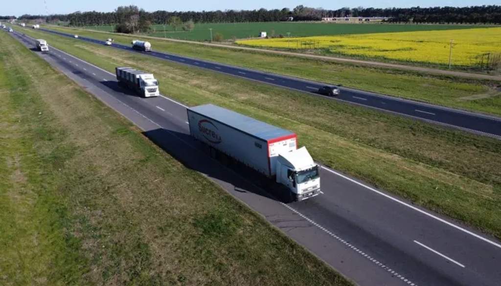 gobierno-de-milei-avanza-en-privatizacion-de-rutas-argentinas