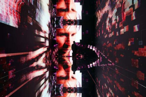 obra-inmersiva-en-nueva-york-recrea-a-messi-y-un-gol-espectacular