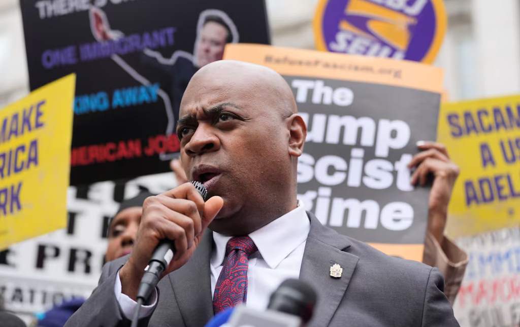 eeuu-alcalde-de-newark-demanda-a-administracion-trump-tras-arresto