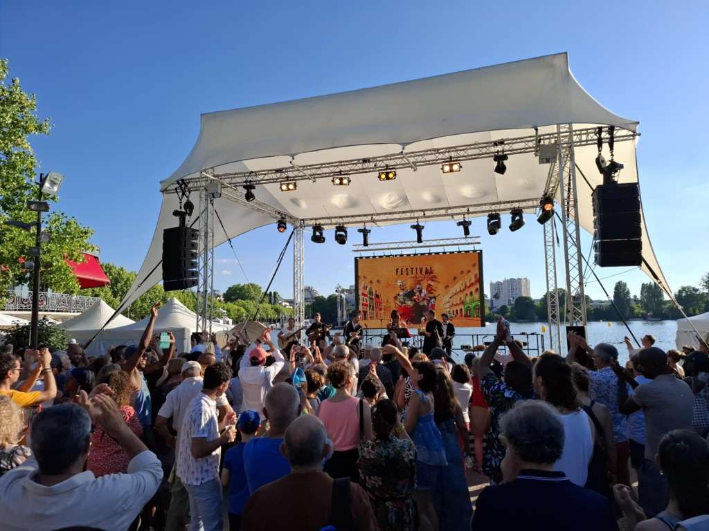 cuba-pone-sabor-y-ritmo-en-festival-caribeno-de-region-parisina