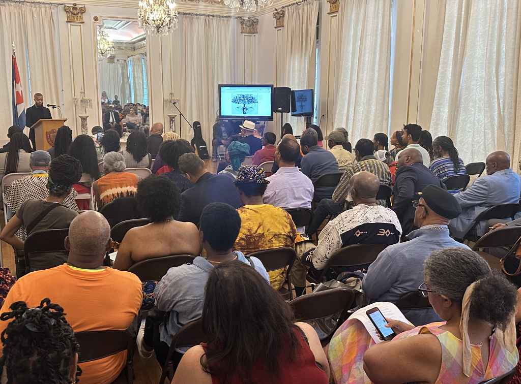 afroamericanos-y-cubanos-celebran-vida-de-malcolm-x