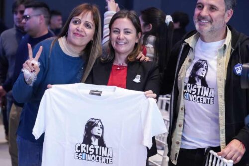 prosigue-en-argentina-campana-por-la-libertad-de-cristina-fernandez