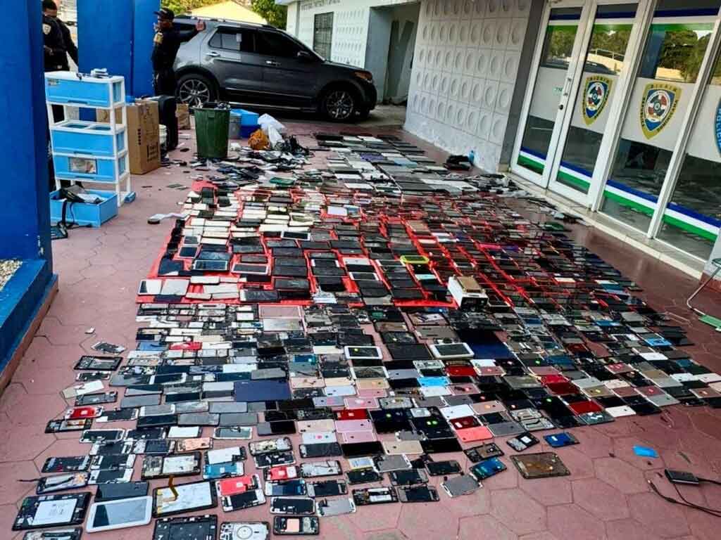 desmantelan-almacen-de-equipos-electronicos-robados-en-dominicana