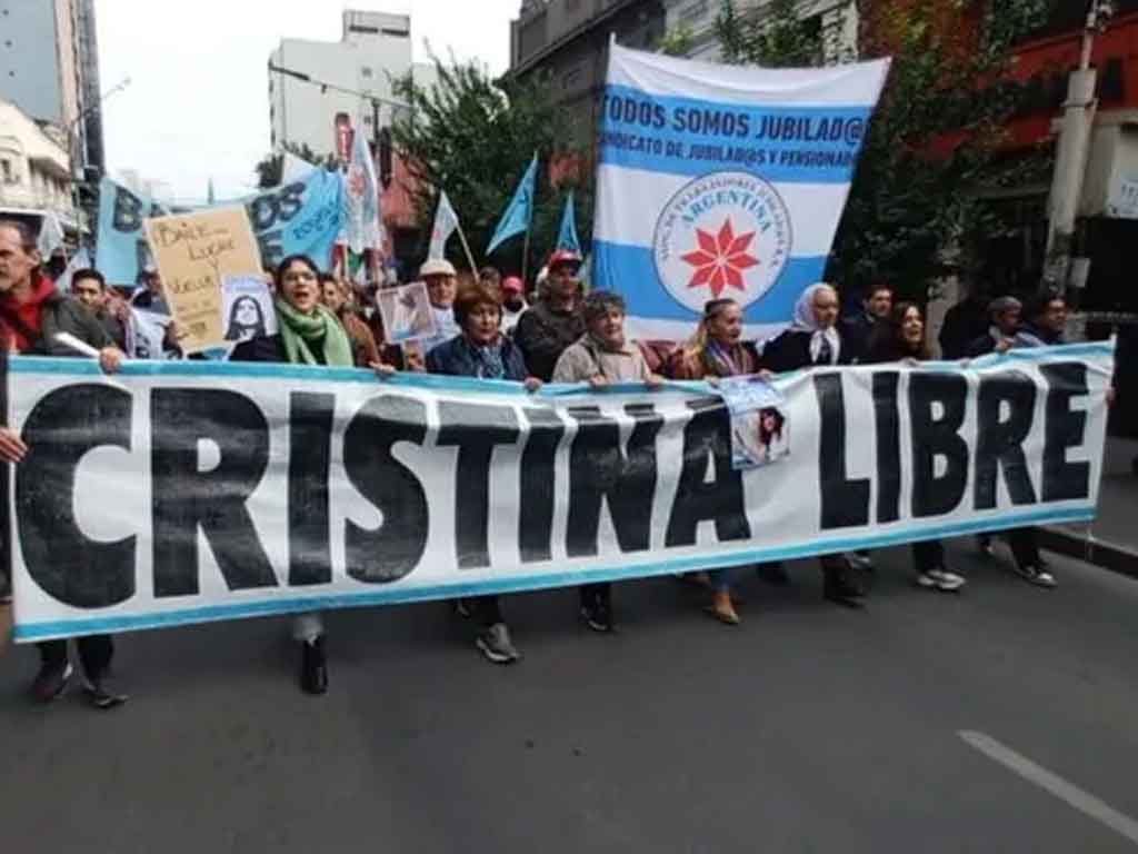 establecen-en-mexico-comite-de-la-campana-cristina-libre