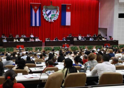 cuba-parlamento-ratifica-decretos-leyes-del-consejo-de-estado