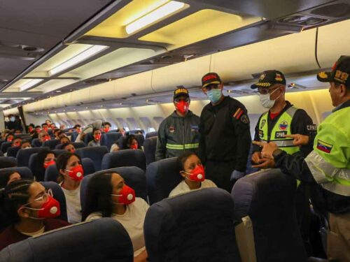 otro-grupo-de-203-migrantes-deportados-de-eeuu-llego-a-venezuela