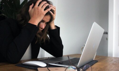 alerta-sobre-danos-por-trabajar-12-horas-cuestiona-proyecto-tico