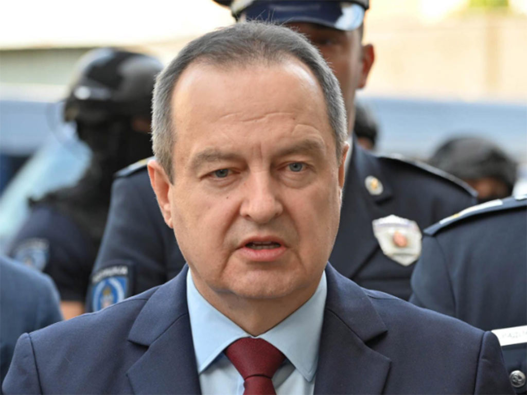 encuentran-balas-en-sobre-dirigido-a-ministro-del-interior-serbio