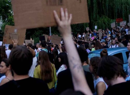 masivas-protestan-en-kiev-contra-limitacion-de-organos-anticorrupcion