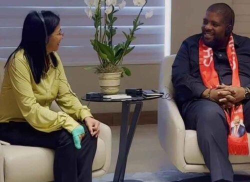 vicepresidenta-de-venezuela-dialoga-con-lider-politico-de-mozambique