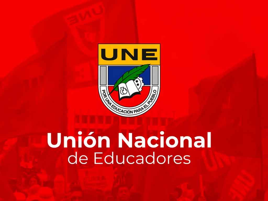 educadores-de-ecuador-denuncian-despidos-en-el-sector