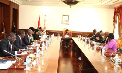 miembros-de-comision-electoral-de-angola-tomaran-posesion