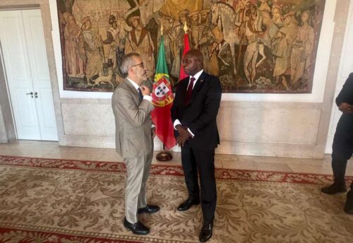 cancilleres-de-angola-y-portugal-abordan-movilidad