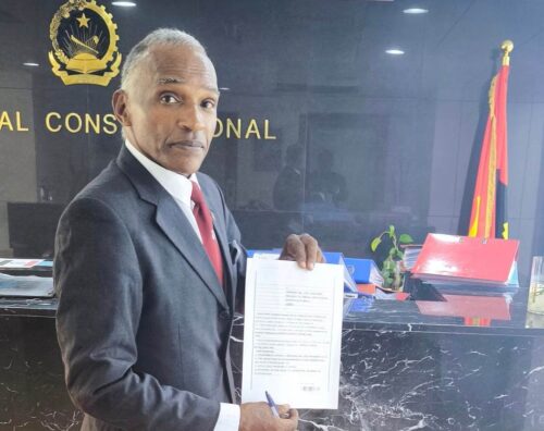 rechazan-registro-de-partido-politico-en-angola