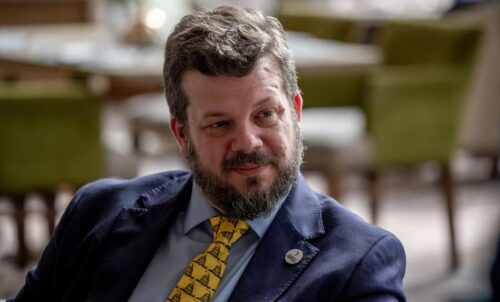 rechazan-plan-de-candidato-chileno-de-indultar-a-violadores-de-ddhh