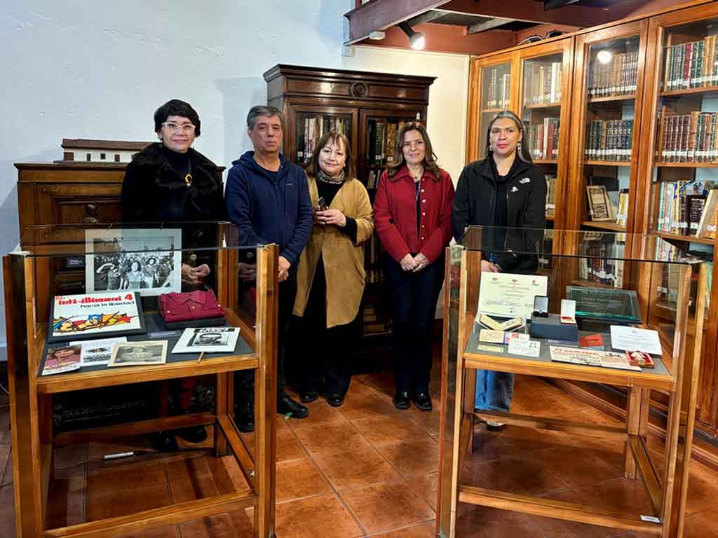 donan-objetos-personales-de-gladys-marin-al-museo-historico-de-chile