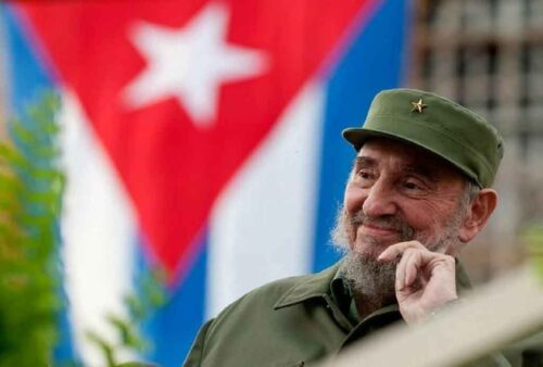 rinden-tributo-en-sri-lanka-a-fidel-castro-en-su-cumpleanos-99