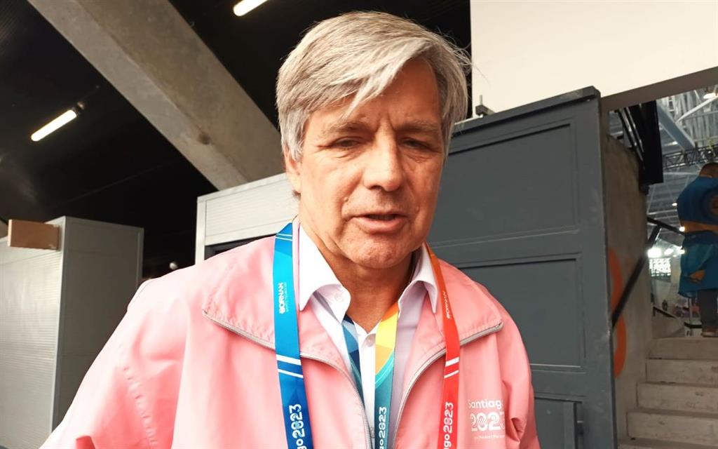 exdirigente-deportivo-de-chile-logro-firmas-y-aspira-a-presidencia