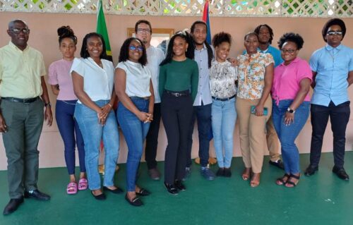 reconocen-en-san-cristobal-y-nieves-ayuda-cubana-en-recursos-humanos