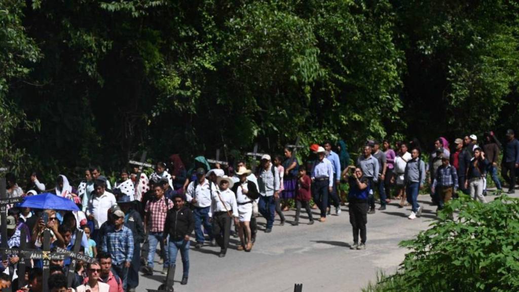 guatemala-acoge-mexicanos-que-huyen-de-violencia-en-chiapas