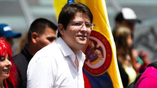 decretan-duelo-oficial-en-colombia-por-muerte-de-senador-uribe