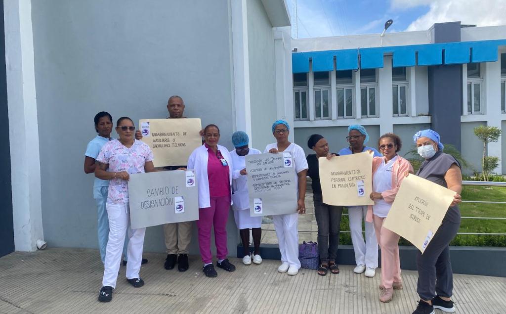 enfermeras-dominicanas-en-paro-por-pensiones-dignas-y-mejora-laboral