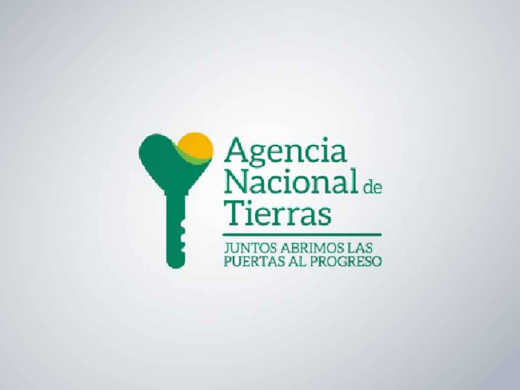 entregan-10-mil-hectareas-de-tierra-a-campesinos-en-colombia