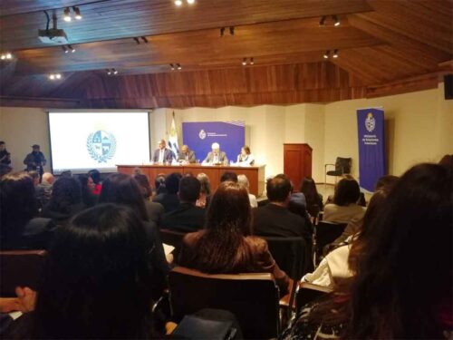 uruguay-celebra-postura-comun-continental-hacia-cop30