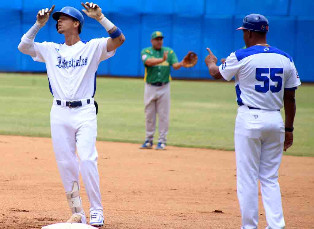 industriales-acorta-diferencia-en-la-serie-beisbolera-cubana