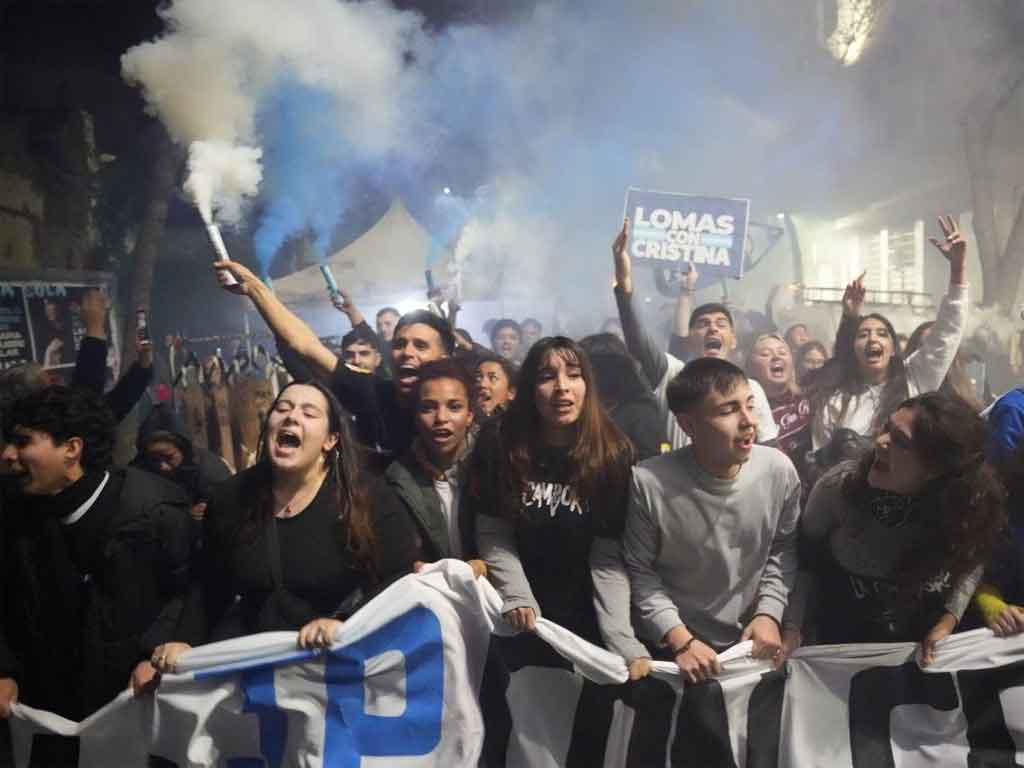 marcha-por-cristina-fernandez-a-tres-anos-del-intento-de-asesinato