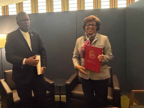 angola-y-bahamas-establecen-relaciones-diplomaticas